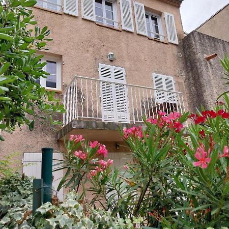 Appartement Port De 耶尔 外观 照片