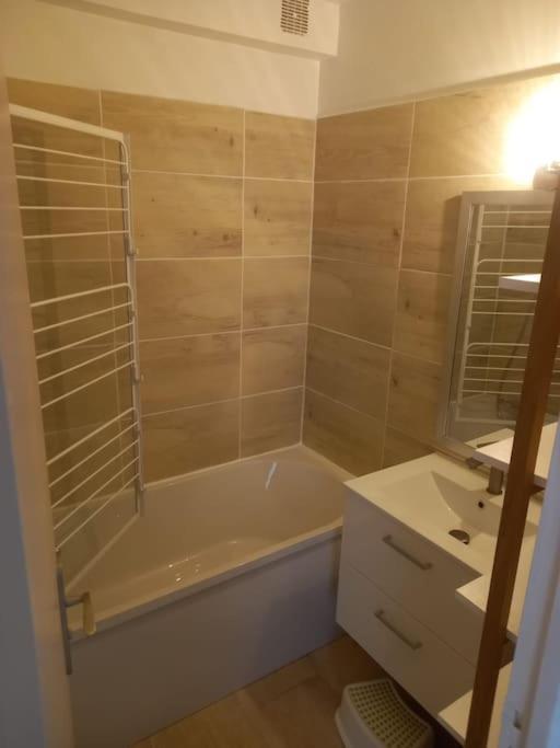 Appartement Port De 耶尔 外观 照片