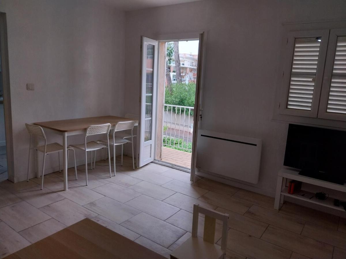Appartement Port De 耶尔 外观 照片